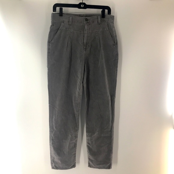 NWOT AMERICAN EAGLE Pleated Corduroy Mom Jeans - Picture 4 of 8